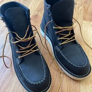 Mens Danner Bull Run Moc Toe Black Leather Boot